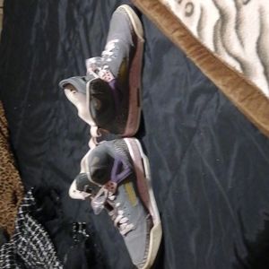 COPY - Jordan's 5.5y or 7 women